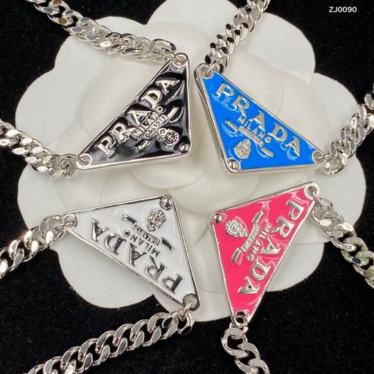 Prada necklace 06lyh34